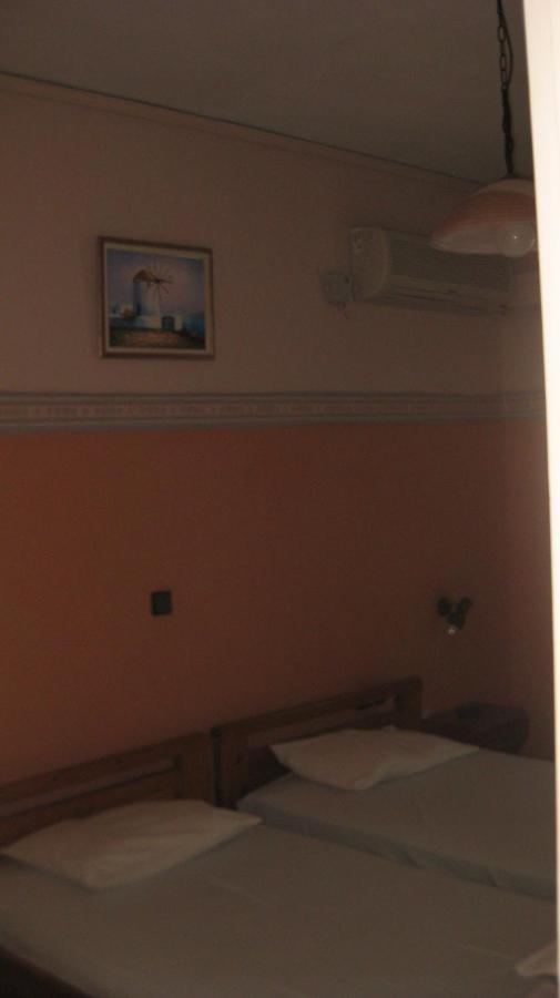 Theodora Apart otel Makrýgialos Dış mekan fotoğraf