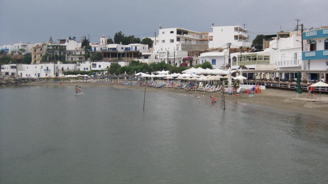 Theodora Apart otel Makrýgialos Dış mekan fotoğraf