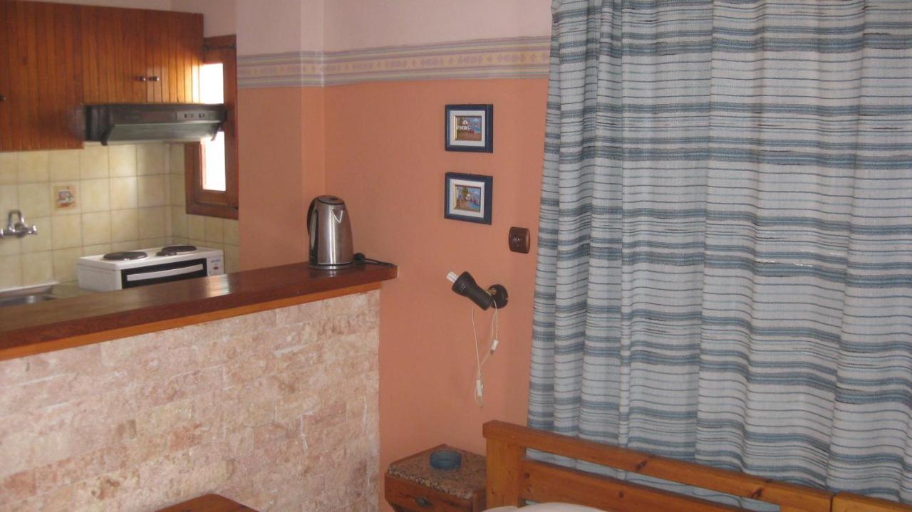 Theodora Apart otel Makrýgialos Dış mekan fotoğraf