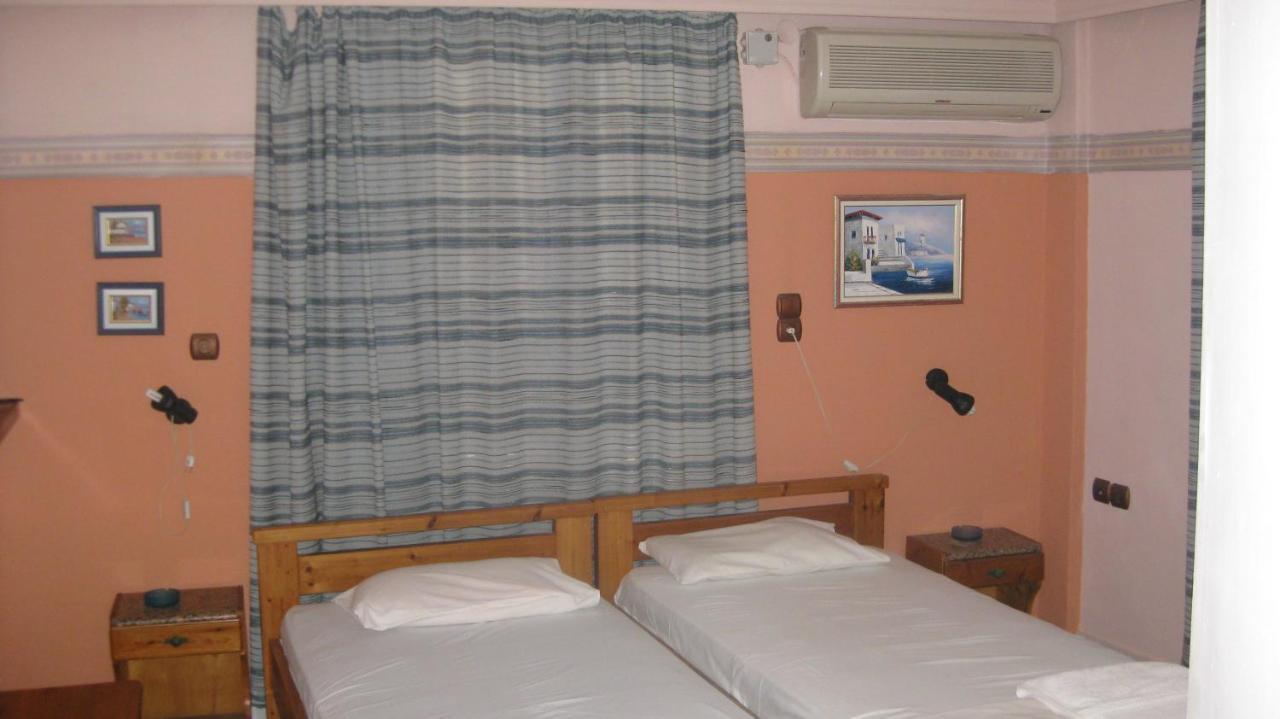 Theodora Apart otel Makrýgialos Dış mekan fotoğraf