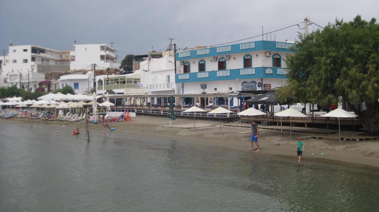 Theodora Apart otel Makrýgialos Dış mekan fotoğraf